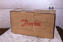 Load image into Gallery viewer, Danfoss 11185537 OMR X 50 Hydraulic Motor