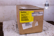 Load image into Gallery viewer, White 11185537 OMR X 50 Hydraulic Motor