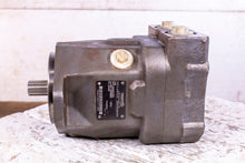Load image into Gallery viewer, Rexroth R902500025 Hydraulic Motor
