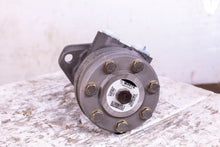 Load image into Gallery viewer, White 11186674 OMR X 100 Hydraulic Motor