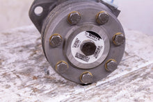 Load image into Gallery viewer, White 11186674 OMR X 100 Hydraulic Motor