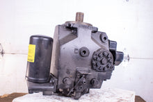 Load image into Gallery viewer, Danfoss 83029146 Axial Piston Hydraulic Single Pump Motor H1P100