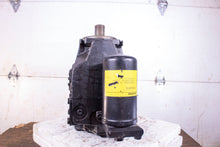 Load image into Gallery viewer, Danfoss 83029146 Axial Piston Hydraulic Single Pump Motor H1P100