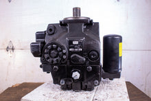 Load image into Gallery viewer, Danfoss 83070790 Axial Piston Hydraulic Single Pump Motor H1P100R