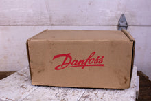 Load image into Gallery viewer, Danfoss 104503 - 000 Hydraulic Pump Valve Plate qty 1