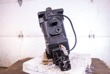 Load image into Gallery viewer, Sauer Danfoss 519431 AT227317 750K Hydraulic Motor