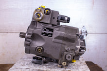 Load image into Gallery viewer, Eaton Linde HPV 75-02R 0000 560AW01603A Piston Pump