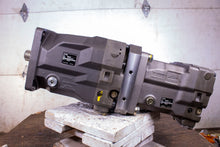 Load image into Gallery viewer, Eaton Linde HMV280-02 0000 Hydraulic Motor HMA210-01