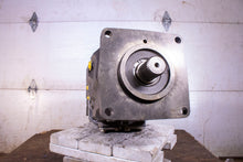 Load image into Gallery viewer, Eaton Linde HMV280-02 0000 Hydraulic Motor HMA210-01