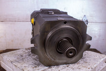 Load image into Gallery viewer, Eaton Linde HMV135-02 0002 531AW00232A DURAFORCE HYDRAULIC PISTON PUMP Displacem