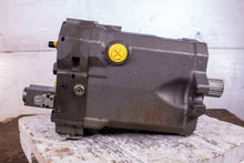 Load image into Gallery viewer, Eaton Linde HMV135-02 0002 531AW00232A DURAFORCE HYDRAULIC PISTON PUMP Displacem