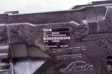 Load image into Gallery viewer, Eaton Linde HMV105-02-0001 531AW00259A hydraulic piston motor