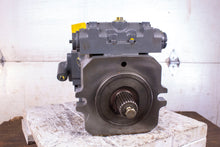 Load image into Gallery viewer, Eaton Linde HPV105-02L Variable Piston Pump