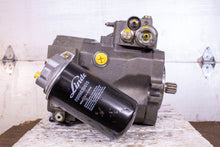 Load image into Gallery viewer, Eaton Linde HPV105-02 0000 560AW00014A Variable Piston Pump