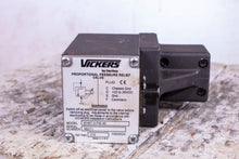 Load image into Gallery viewer, Vickers EHST-3-FIE-40 PROPORTIONAL VALVE