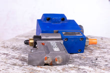 Load image into Gallery viewer, Rexroth R901289454 PRESSURE REDUCING VALVE