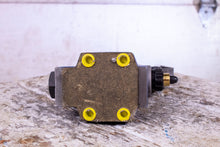Load image into Gallery viewer, Rexroth R901289454 PRESSURE REDUCING VALVE