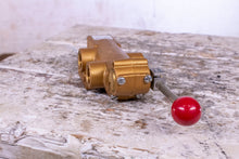Load image into Gallery viewer, Versa VZH-3501 THREE-WAY BRASS VALVE
