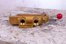 Load image into Gallery viewer, Versa VZH-3501 THREE-WAY BRASS VALVE