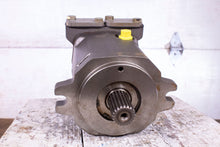Load image into Gallery viewer, Eaton Linde HMF 75-02 0176129 530AWO0201A Fixed Displacement Hydraulic Motor