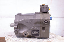 Load image into Gallery viewer, Eaton Linde HMR75-02 0001 532AW00011A Fixed Displacement Hydraulic Motor