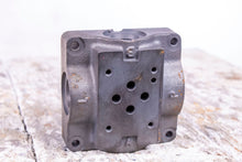 Load image into Gallery viewer, Eaton Vickers 466390 Hydraulic Block