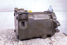 Load image into Gallery viewer, Linde Eaton HMF 50-02 0176230 530AWO0006A Hydraulic Motor