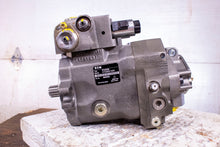 Load image into Gallery viewer, Linde Eaton HPV 55-02R 0000 560AW01602A Variable Hydraulic Pump