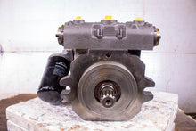 Load image into Gallery viewer, Linde Eaton HPV55-02 0000 560AW00564A Variable Hydraulic Pump