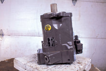 Load image into Gallery viewer, Linde Eaton HPR135-02R 2618 14609472 HYDRAULIC PISTON PUMP