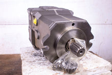 Load image into Gallery viewer, Linde Eaton HMV165-02 0000 531AW00062A Hydraulic Motor