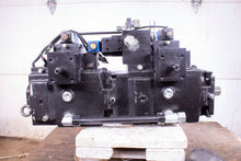 Load image into Gallery viewer, Eaton Vickers PVW-180-R-SP-0000-536-20 806162054004 Variable Piston Pump 180 cm3