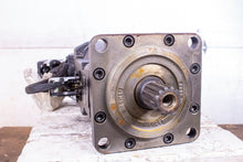 Load image into Gallery viewer, Sauer Danfoss John Deere AT311140 520969 Hydraulic Motor