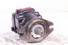 Load image into Gallery viewer, Danfoss MMF044DAF1ABNNN 4443062 Fixed Displacement Motor