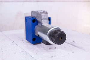 Rexroth R900054561 Hydraulic Valve