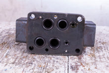 Load image into Gallery viewer, Vickers 02-135502 DG5S4-048C-VM-FW-B5-60 Directional Control Valve