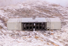 Load image into Gallery viewer, Numatics 122BB600M000061 Pneumatic Solenoid Valve