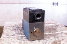 Load image into Gallery viewer, Bosch 9810232075 Hydraulic Valve
