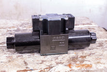 Load image into Gallery viewer, Nachi SS-G01-C6-R-C115-E31 Solenoid Valve