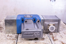 Load image into Gallery viewer, MOOG D661-5718 P60HOAM4V6A0-P HYDRAULIC VALVE