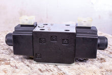 Load image into Gallery viewer, Atos DKE-1711 AC 20 Hydraulic Directional Control Valve