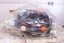 Load image into Gallery viewer, Cross 131135 SBA2 Hydraulic Valve