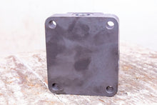 Load image into Gallery viewer, Eaton DGSME 01 20 T8 Hydraulic Valve Sub-base Mounting Plate