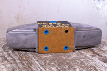 Load image into Gallery viewer, Vickers DG4S4 012C 50 SOLENOID VALVE 297243