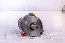 Load image into Gallery viewer, Parker TE0045AS100FSAB HYDRAULIC MOTOR LSMOTR