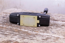 Load image into Gallery viewer, Atos DH-0111/1 50  Directional Control On/Off Operated Valve