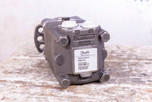 Load image into Gallery viewer, Danfoss OMS 315 151F2356 Hydraulic Motor