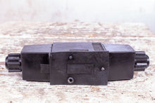 Load image into Gallery viewer, Parker D1VW8CVYWF4 75 Hydraulic Valve