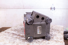 Load image into Gallery viewer, FluiDyne WF 109-1105 Orbital Motor 315CC 4-Bolt SAE B Flange