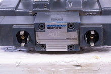Load image into Gallery viewer, Rexroth 4WEH 16 E67-61/6AG24NETZ4 4WE 6 J53/AG24NZ4 Hydraulic Valve